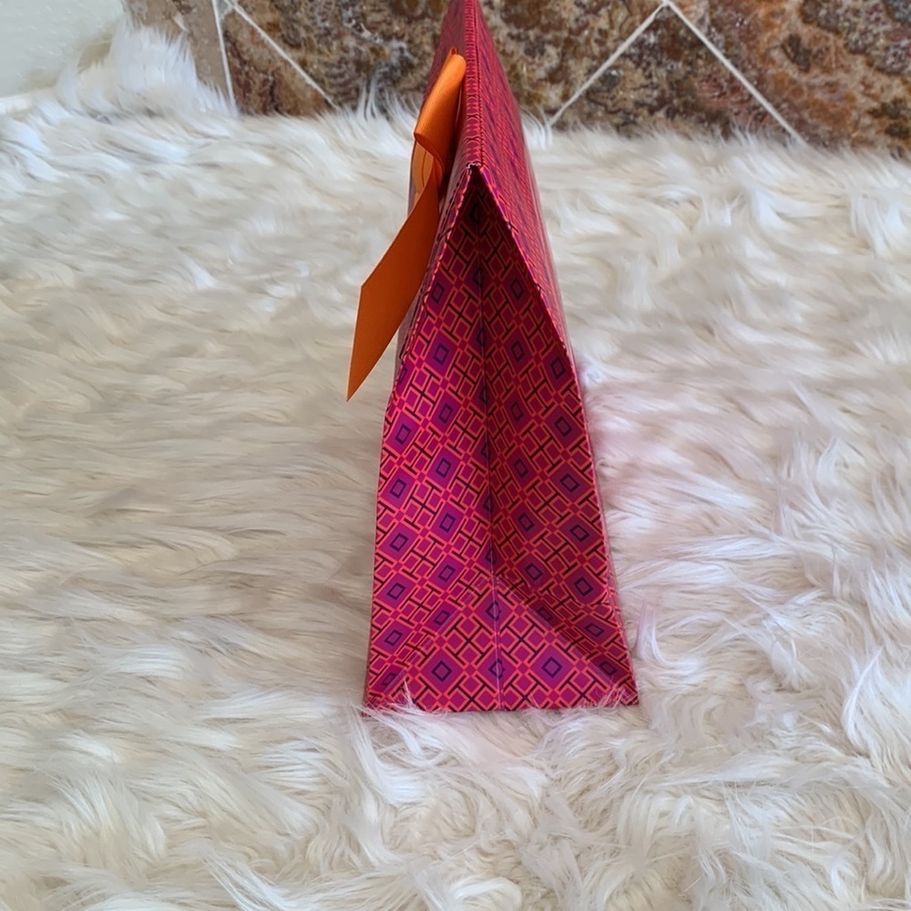 Tory Burch Tile T-Print Medium Pink Purple Paper Shopping Bag - Picture 7 of 9